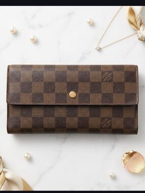 Louis Vuitton Damier Wallet